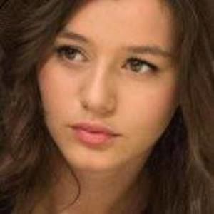 Meet your Posher, Gemma